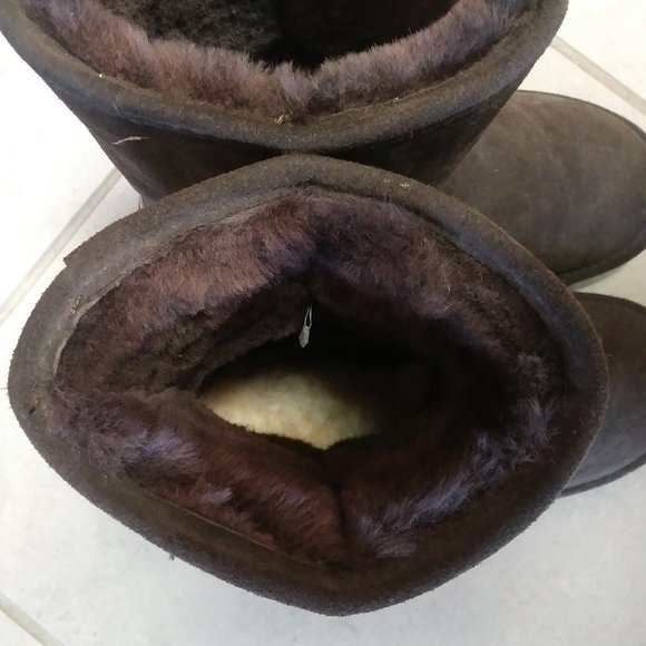 BearPaw Suede Boots with NeverWet technology- Size 10 - Picture 2 of 3